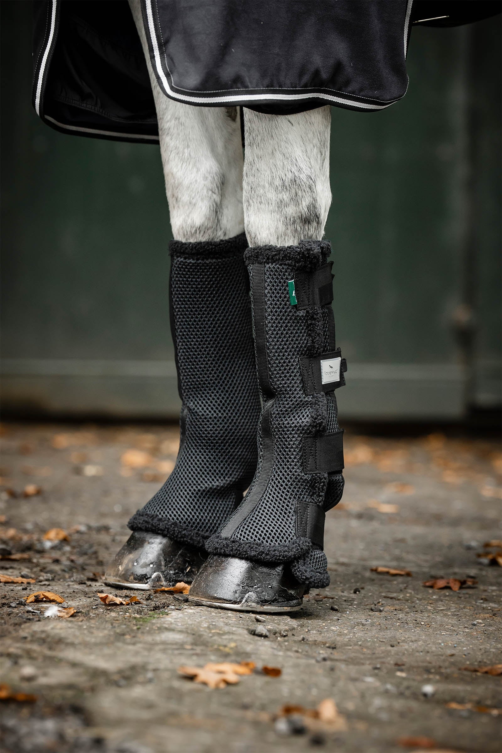 Horseware Show Ready Bandagen Leg Protection & Hoof Protection for Horses
