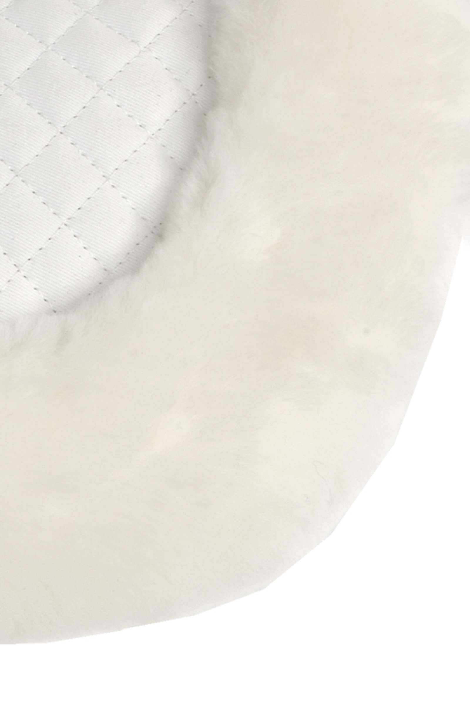 Kavalkade Lambswool pad w/ brim behind, lambswool Saddle Pads
