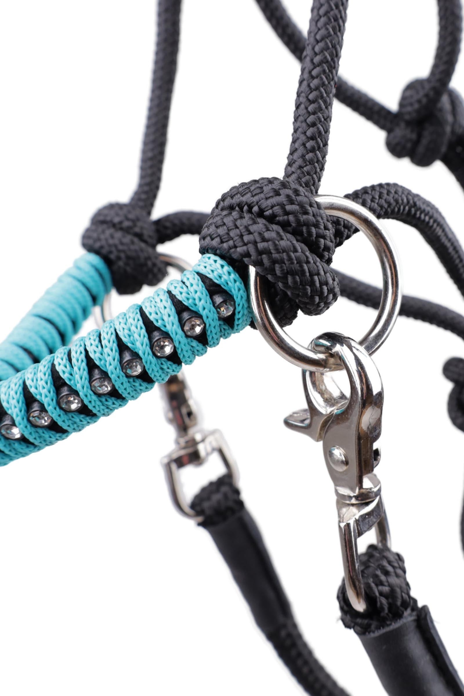 USG Knotted Rope Halter With Reins Halters & Leads