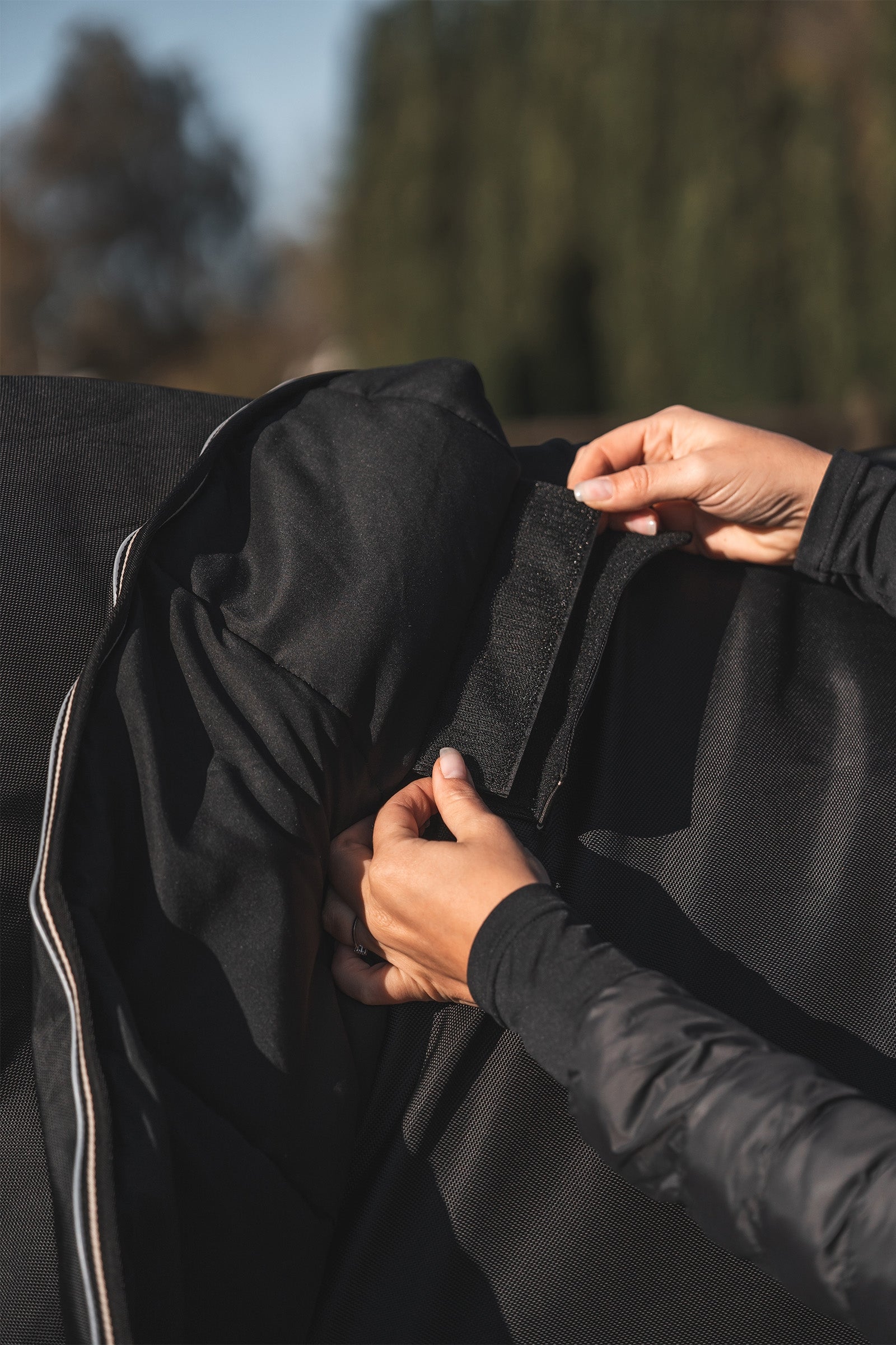 Back on Track Obsidian Turnout Rug, 0g Horse Rugs