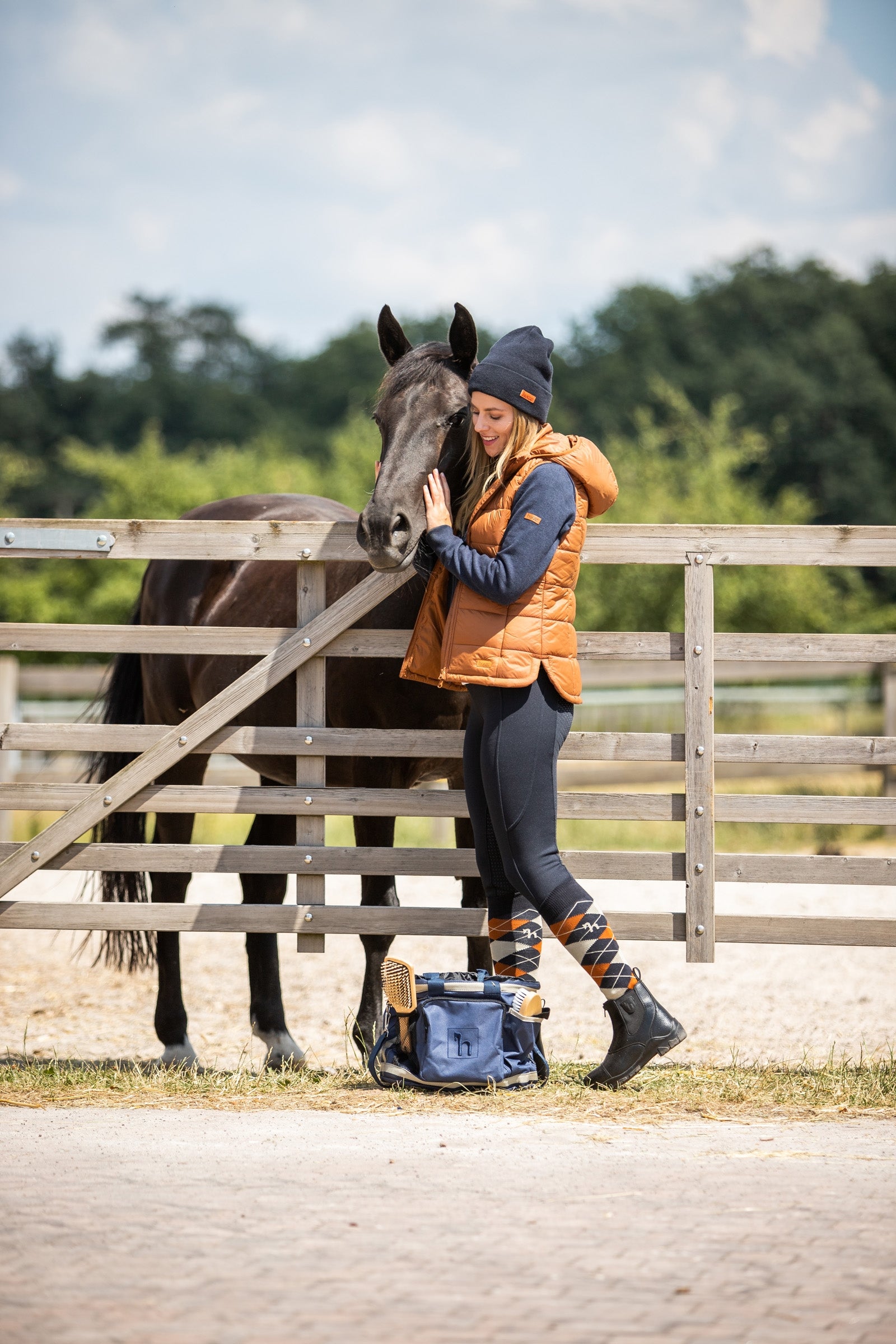 Horze Sandnes Grooming Bag Horse Grooming Tools