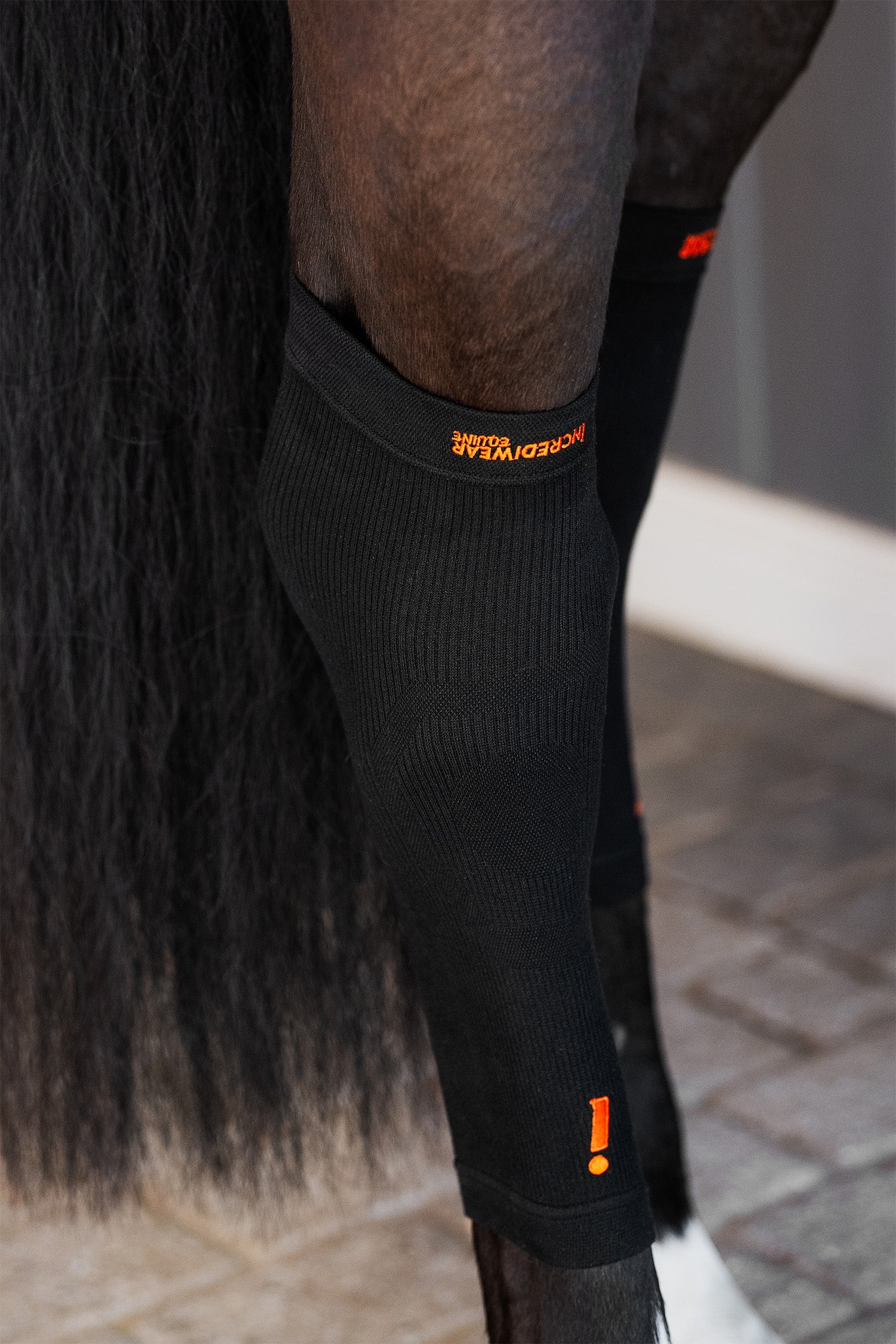 Incrediwear Equine Hoof Socks Leg Protection & Hoof Protection for Horses