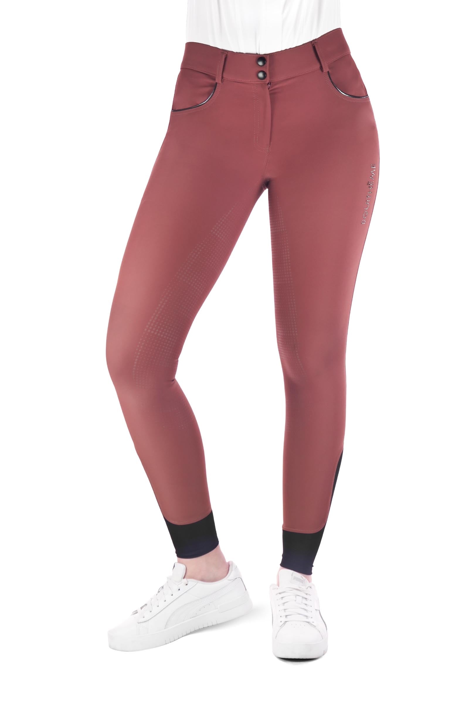 Model shot 2
