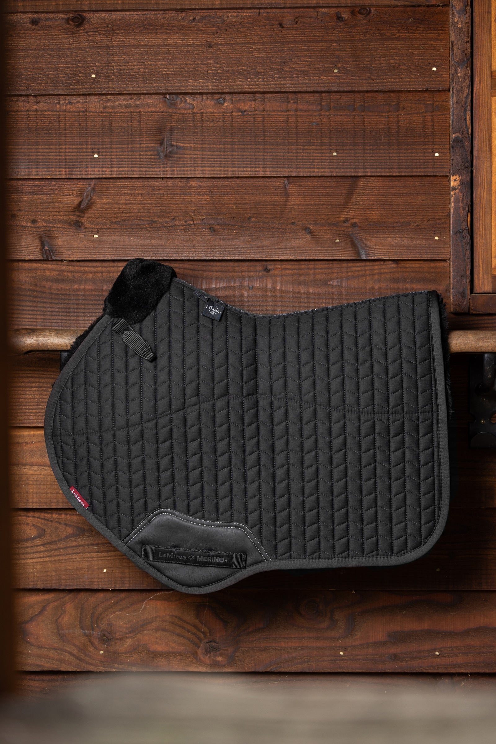 LeMieux Merino+ Pad Close Contact, half lined Saddle Pads