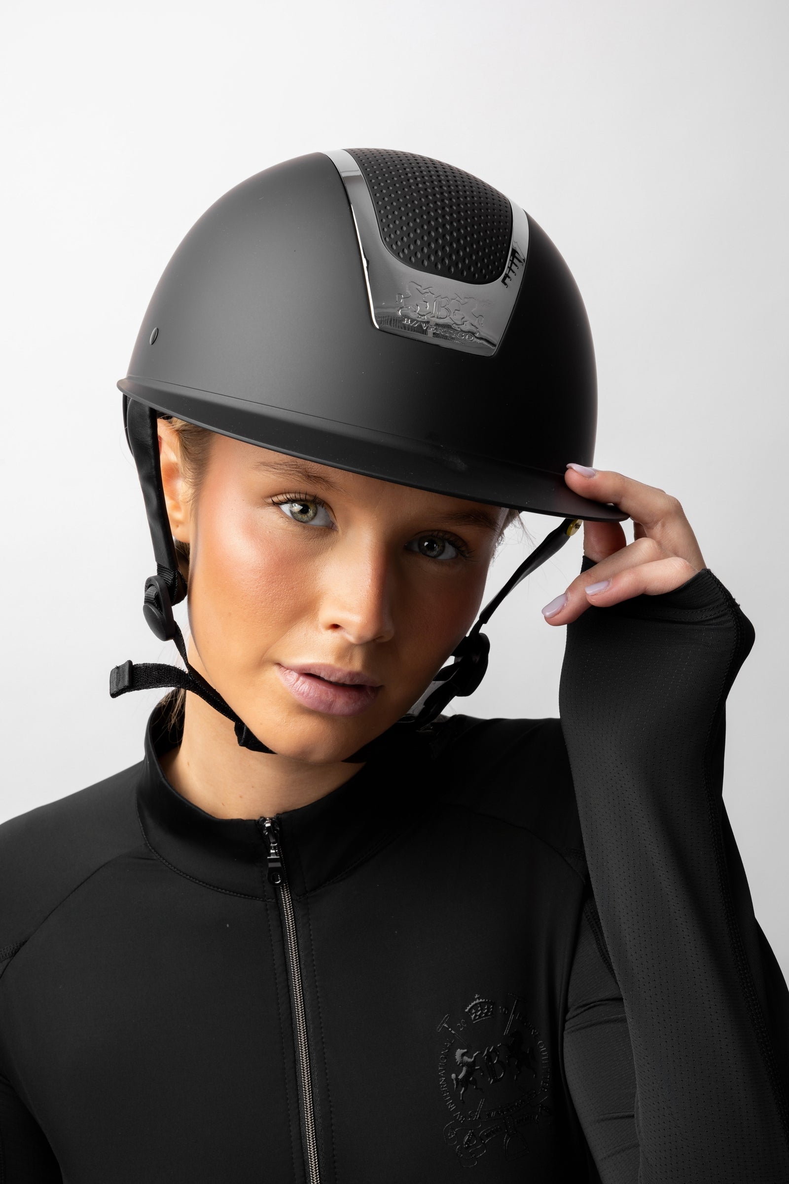 B Vertigo Majoris MIPS Technology II Riding Helmet Safety Equipment