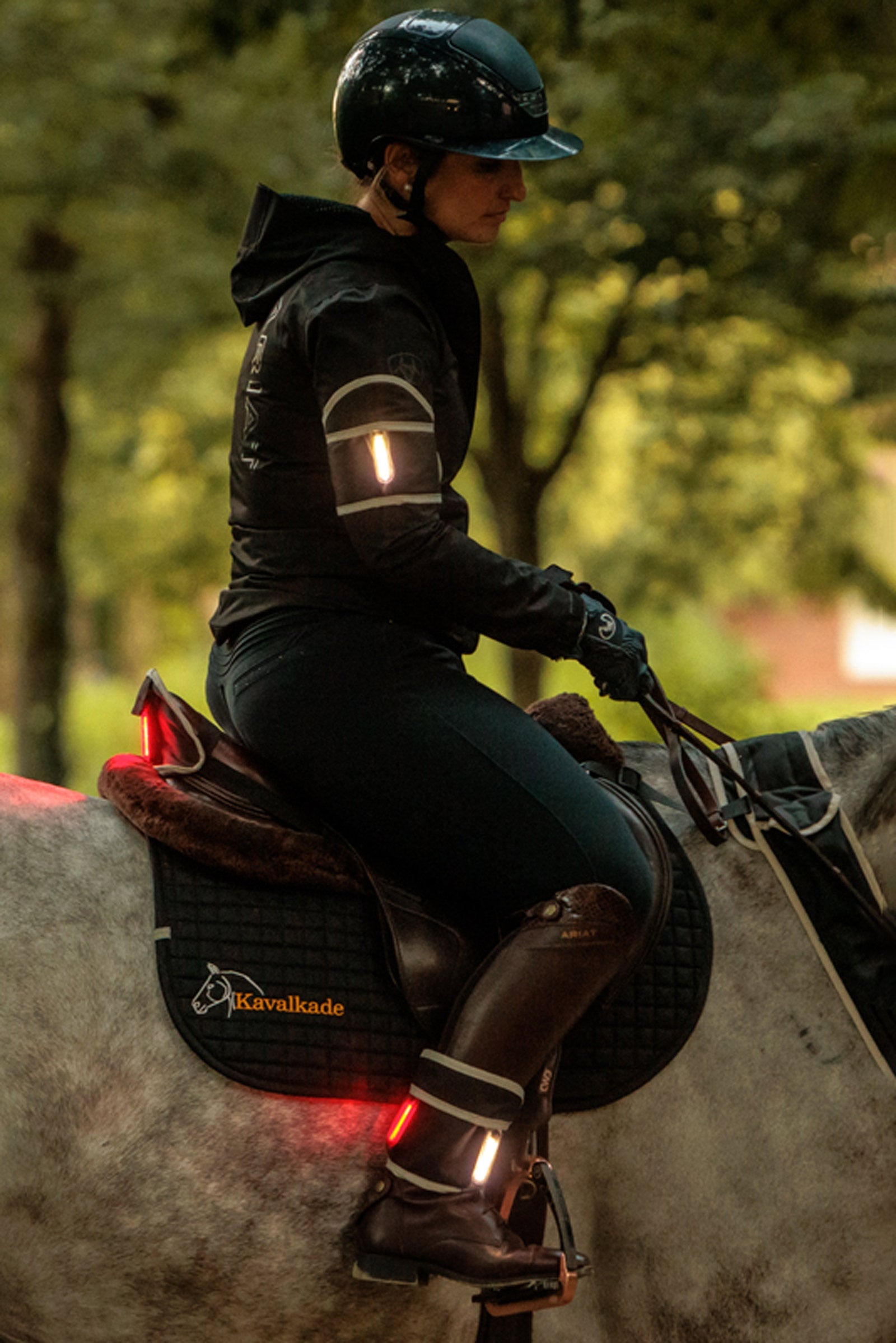 Kavalkade Horselight Arm Cuffs With White Light (2 pcs.) Reflective