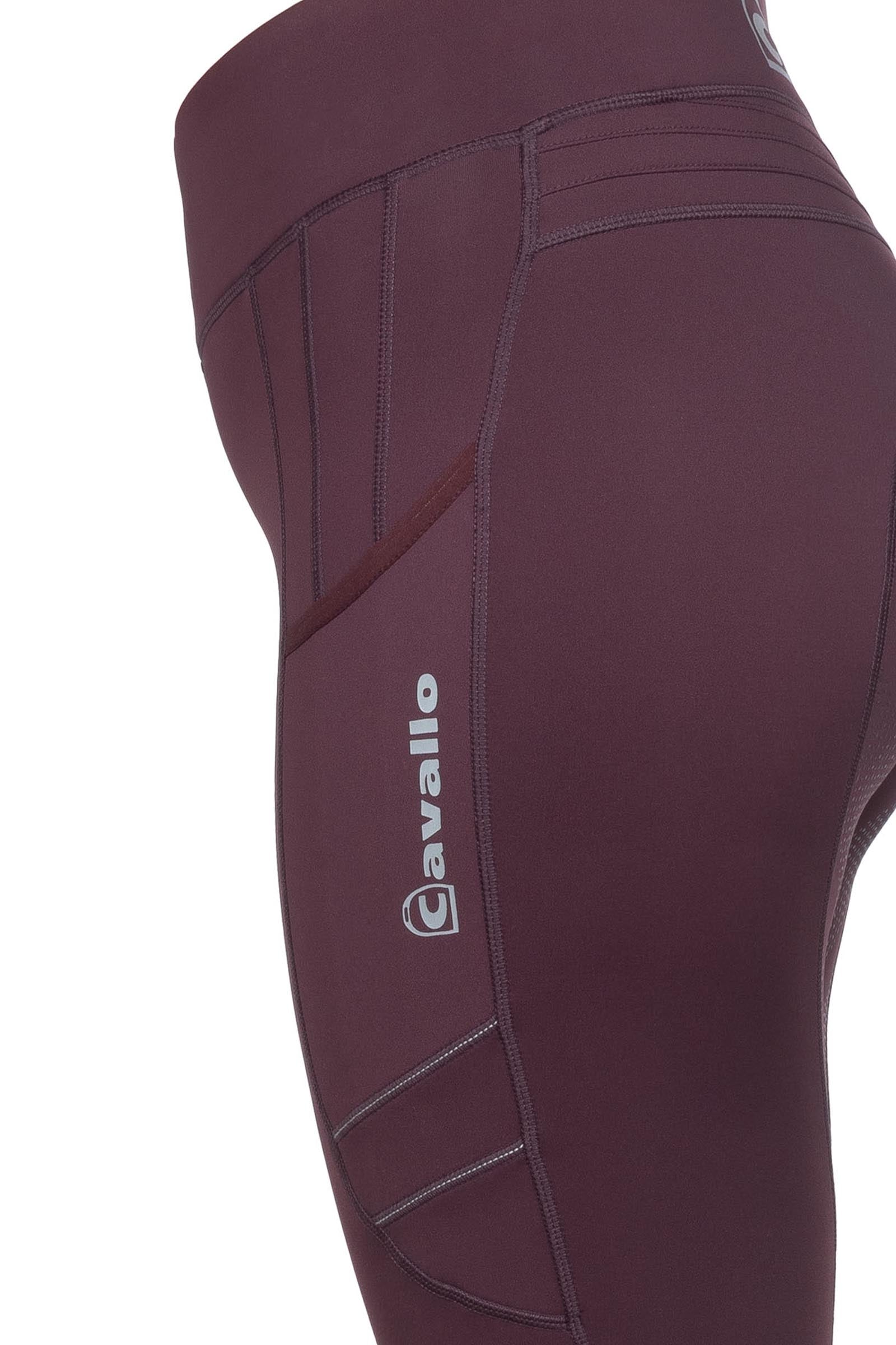 Pack shot 4