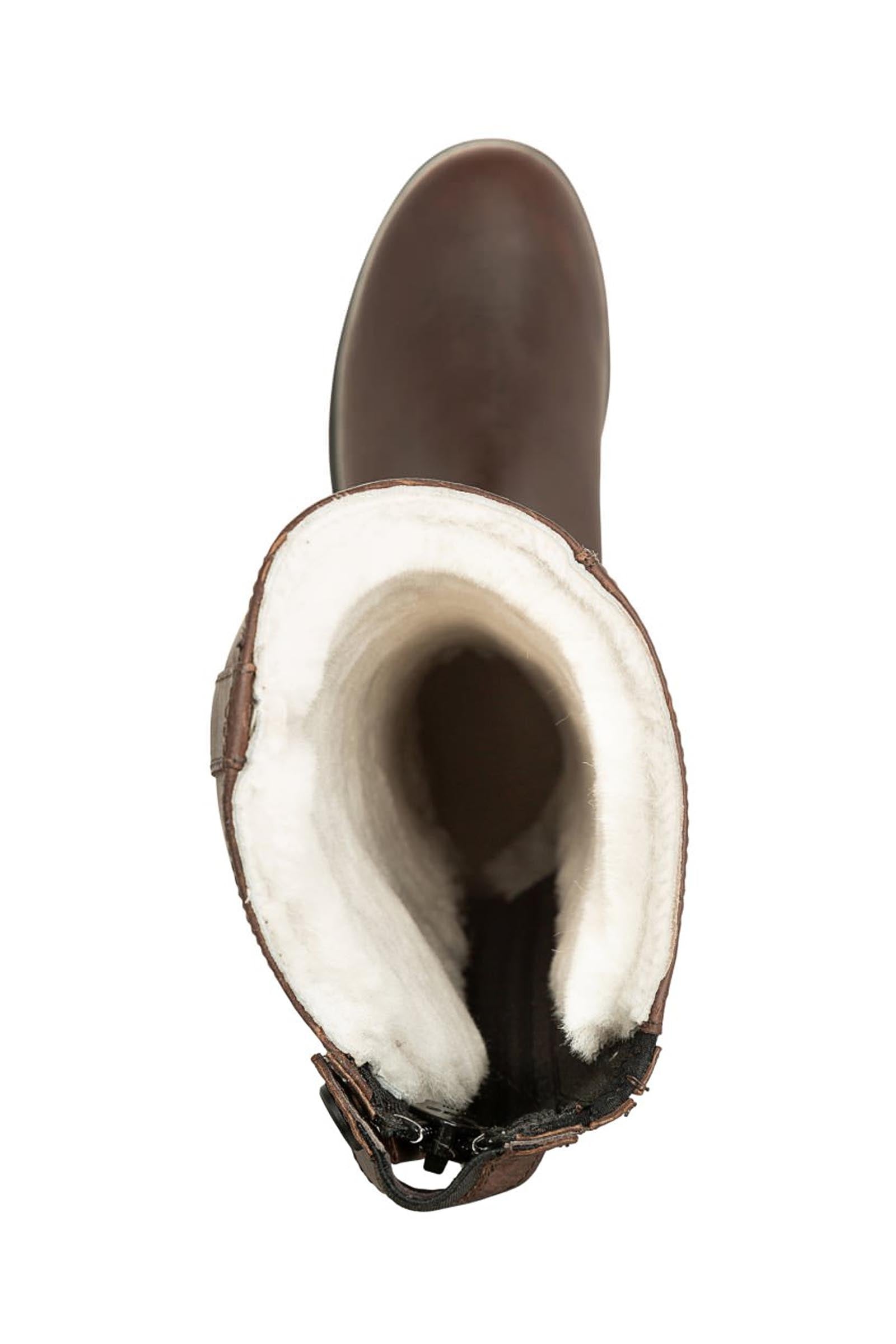 Pack shot 6