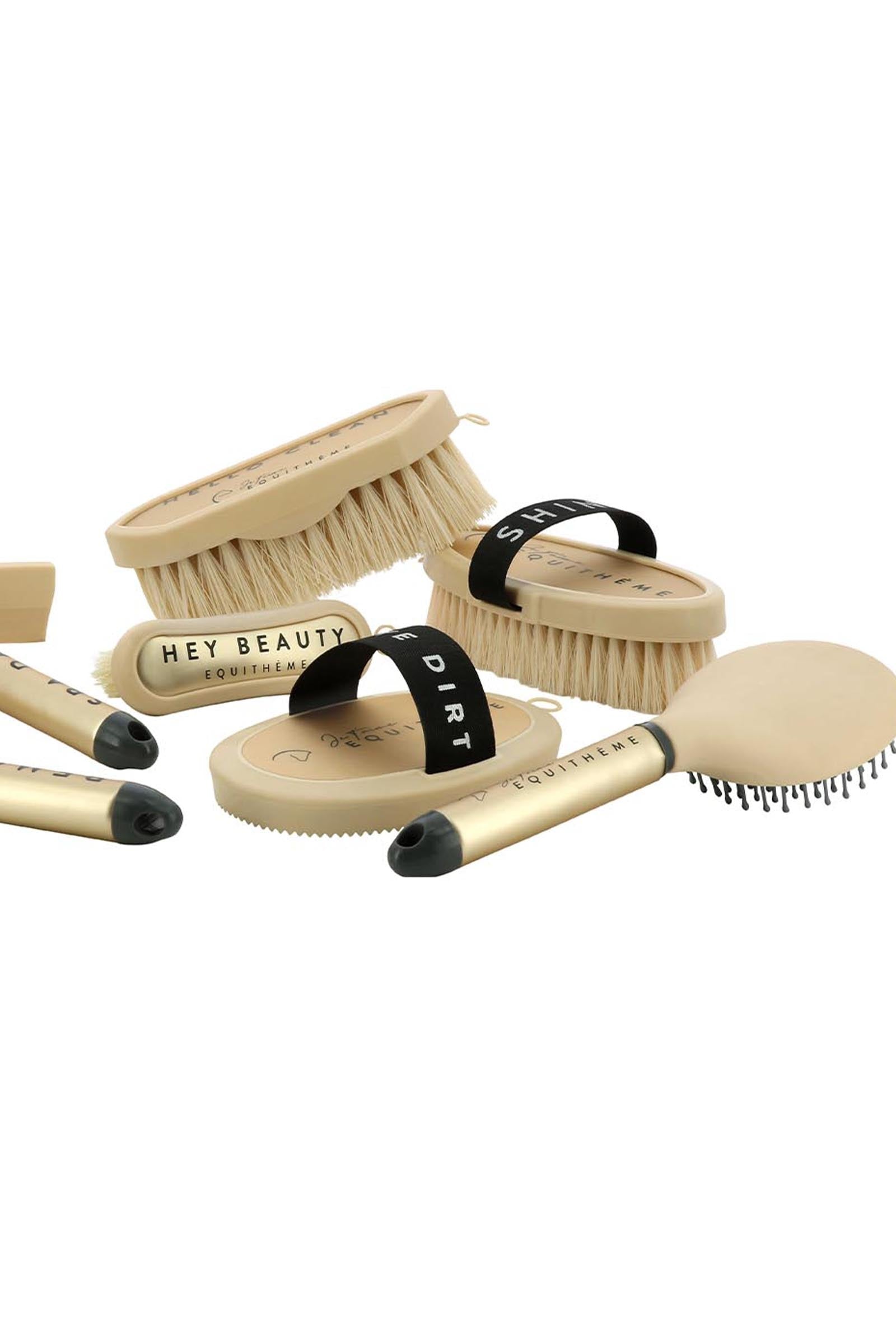 EQUITHÈME Je t'aime Dandy Brush Horse Grooming Tools