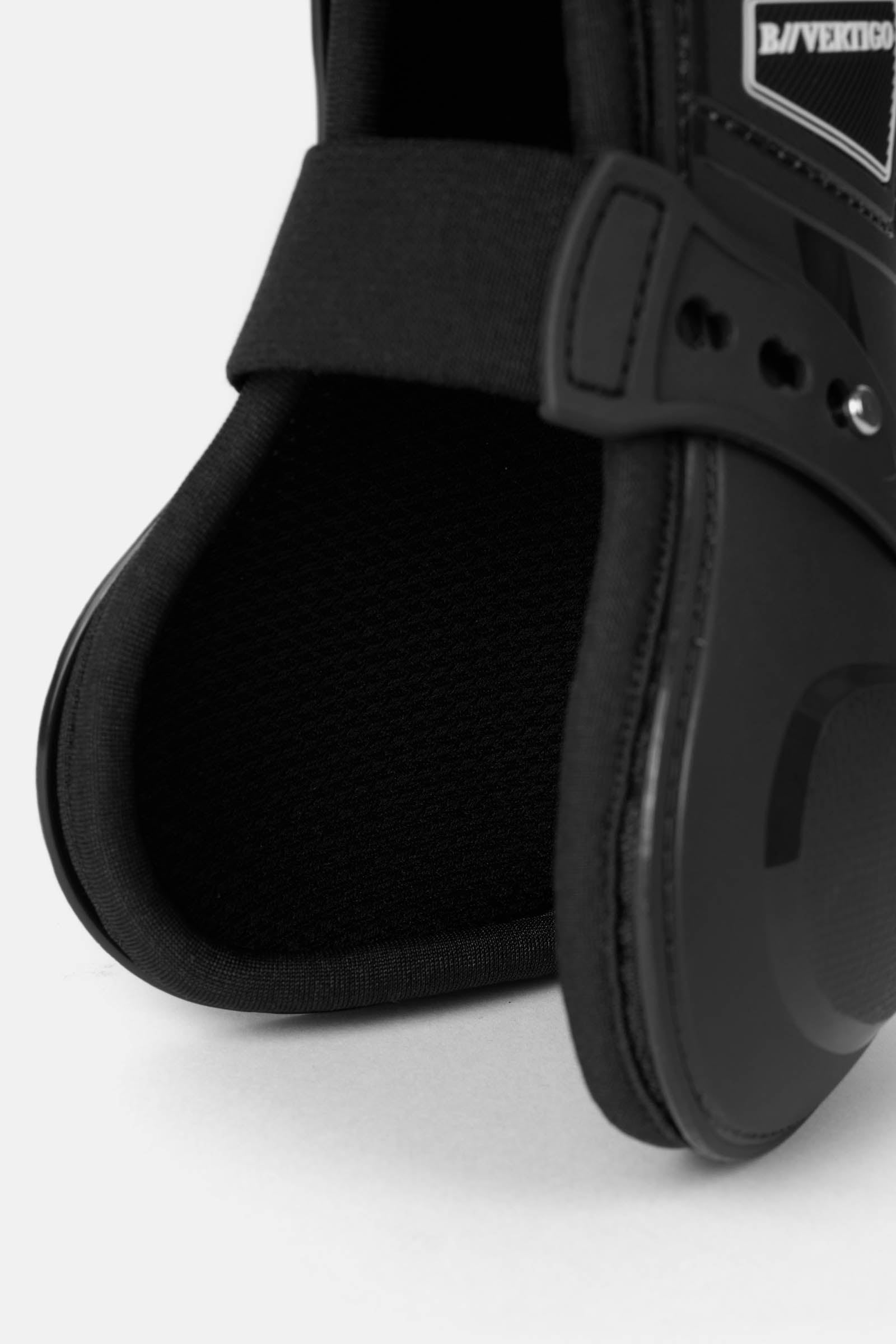 B Vertigo Kendrick Tendon Boot Leg Protection & Hoof Protection for Horses